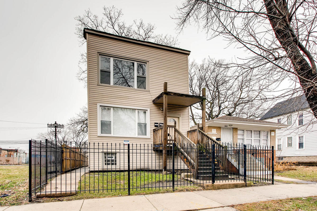Chicago Rented Duplex, 23.5 Projected ReturnsBiggerPockets Marketplace
